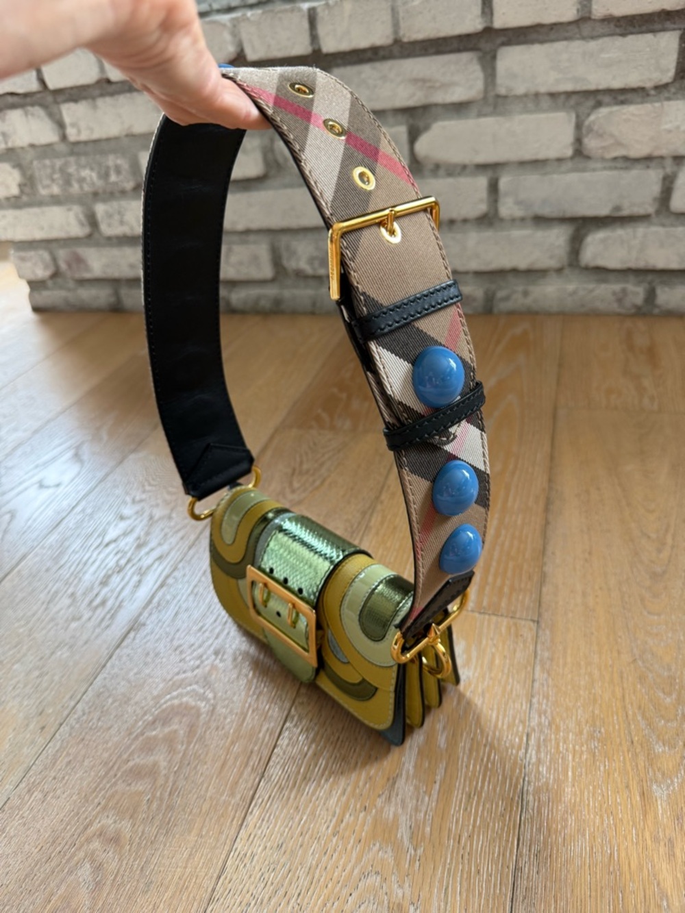 Burberry multicolor Leather shoulder/ Cross Body with Gold Logo - Picture 14 of 15